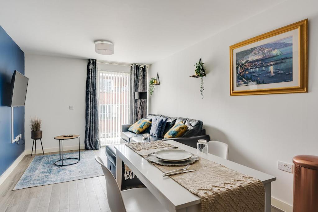City Living Penthouse Apartment With Parking Манчестер Экстерьер фото