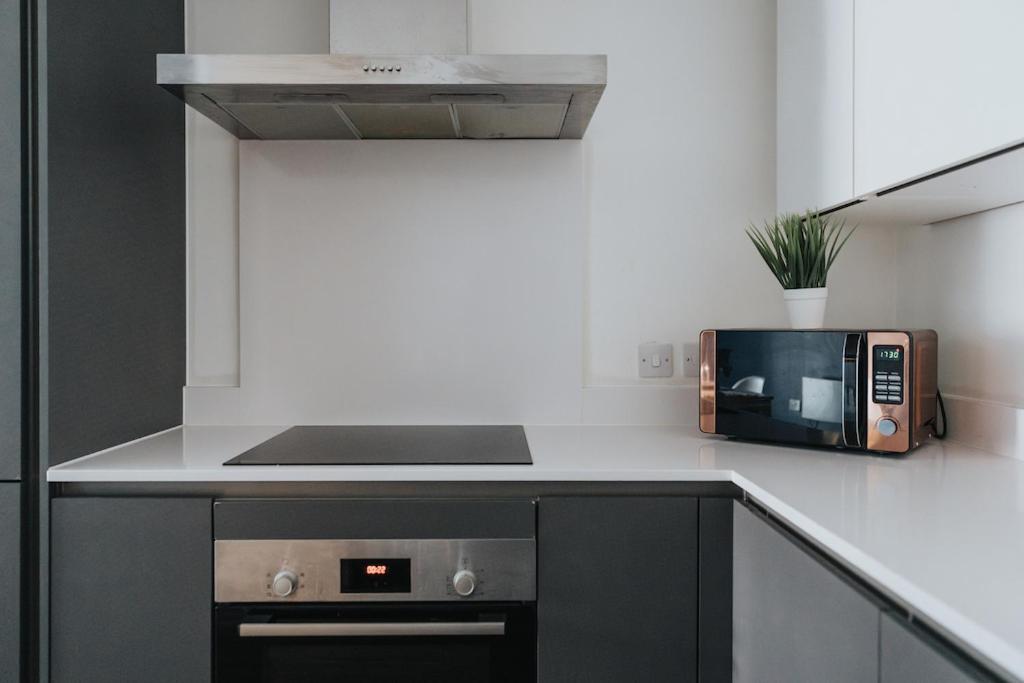 City Living Penthouse Apartment With Parking Манчестер Экстерьер фото